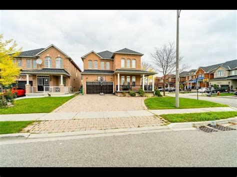 3 prada crt|1 Prada Ct, Brampton, ON L6P 2K2 .